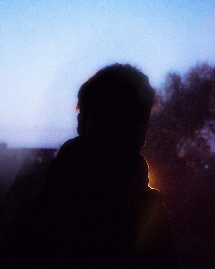 Dusk Outline